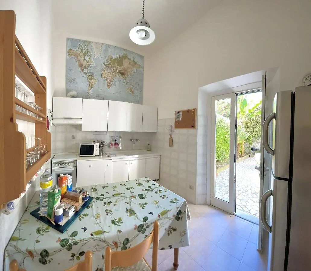 Viareggio Ampia Casa Con Giardino Apartment