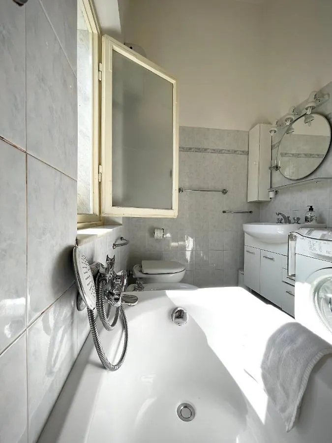 Viareggio Ampia Casa Con Giardino Apartment 0*,